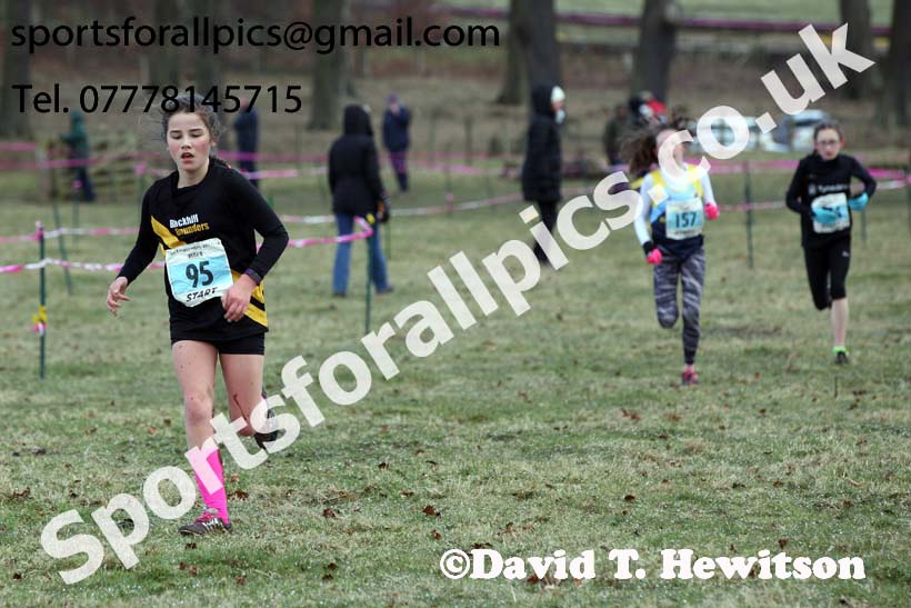 Girls under-13s Start Fitness NEHL, Alnwick. Photo: David T. Hewitson/Sports for All Pics
